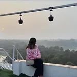 Lake View Suite